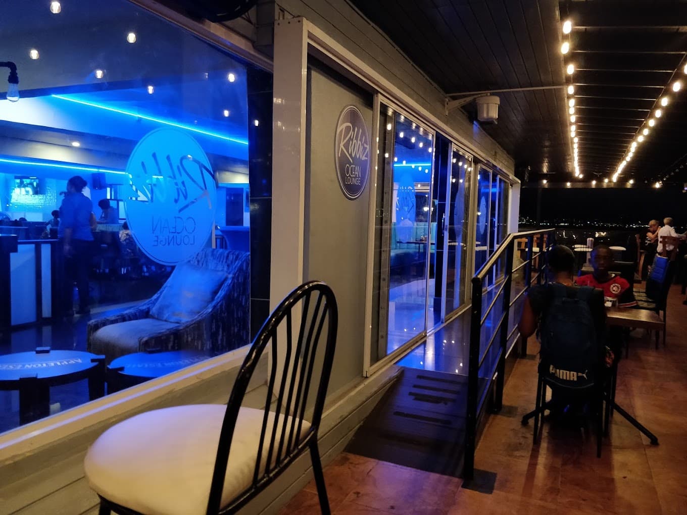 Ribbiz Ocean Lounge