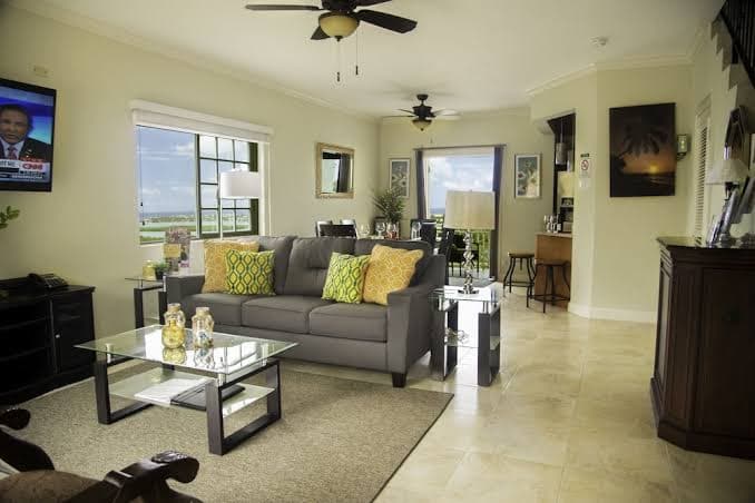 Meelie’s Paradise Villa